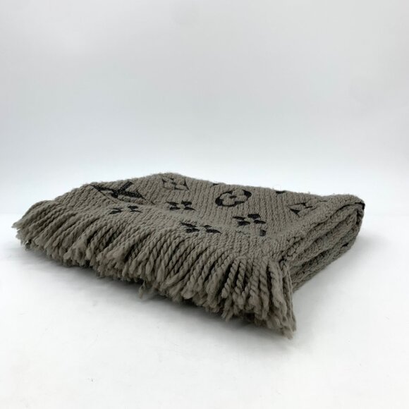 Louis Vuitton Gray-Brown Logo Monogram Wool Tassel Scarf - Picture 2 of 9